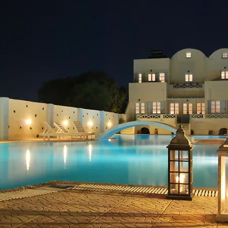 Aeolis Santorini 度假居 佩里萨