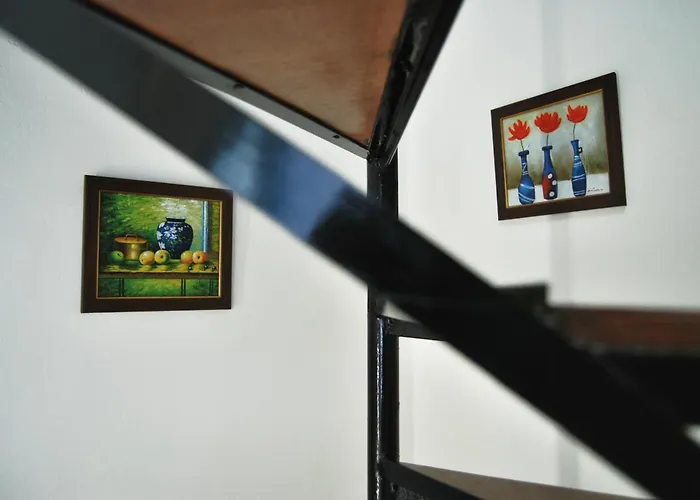 Aeolis Santorini * 佩里萨